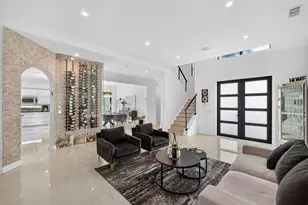 125 Pembroke Dr, Palm Beach Gardens, FL 33418 - Photo 8