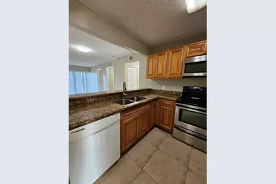 1560 Lake Crystal Drive, Unit #C, West Palm Beach, FL 33411 - Photo 4