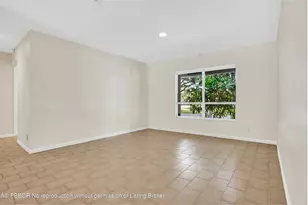 2812 Embassy Dr, West Palm Beach, FL 33401 - Photo 10