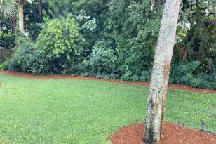 956 Tulip Ln, Vero Beach, FL 32963 - Photo 36