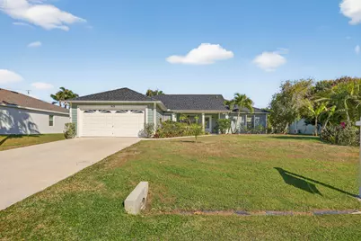 615 SE Dean Terrace, Port Saint Lucie, FL 34984 - Photo 1
