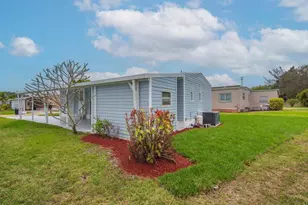395 NE Jade Cir, Jensen Beach, FL 34957 - Photo 26