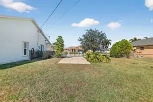 184 SW Uneeda Pl, Port Saint Lucie, FL 34953 - Photo 34