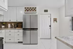 4970 Regina Ct, West Palm Beach, FL 33415 - Photo 8