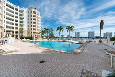 300 SE 5th Avenue #8140, Boca Raton, FL 33432 - Photo 32