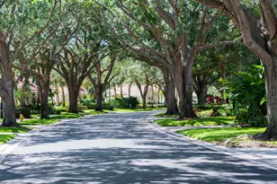 176 E Tall Oaks Cir, Palm Beach Gardens, FL 33410 - Photo 32