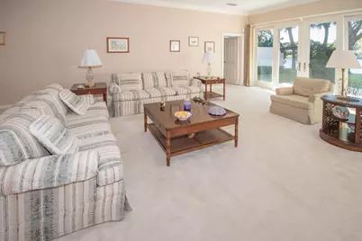 176 E Tall Oaks Circle, Palm Beach Gardens, FL 33410 - Photo 6