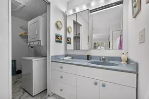 419 Lake Dora Dr, West Palm Beach, FL 33411 - Photo 26