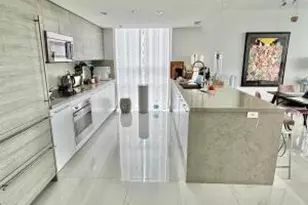 400 Sunny Isles Blvd, Sunny Isles Beach, FL 33160 - Photo 18