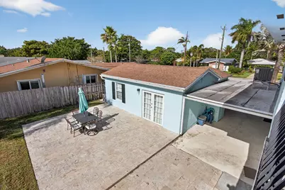 736 NE 34th Court, Oakland Park, FL 33334 - Photo 24