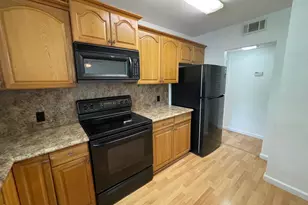 10762 La Placida Dr, Coral Springs, FL 33065 - Photo 8