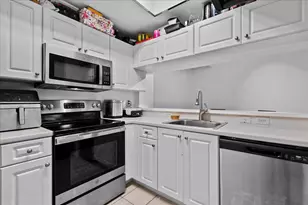 2804 Sarento Pl, Palm Beach Gardens, FL 33410 - Photo 12