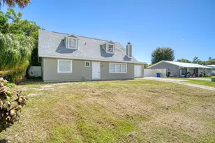 5431 SE Grafton Ave, Stuart, FL 34997 - Photo 2