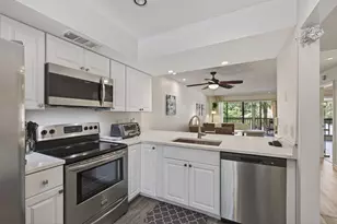 409 Brackenwood Ln S, Palm Beach Gardens, FL 33418 - Photo 6