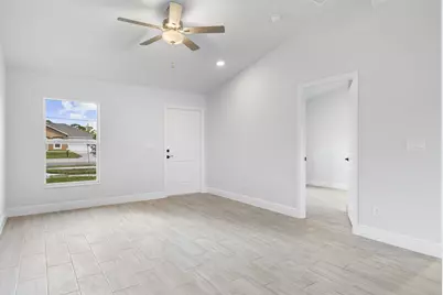 1949 SW Bayshore Boulevard, Port Saint Lucie, FL 34984 - Photo 4