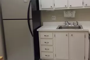 470 Executive Center Dr, West Palm Beach, FL 33401 - Photo 2