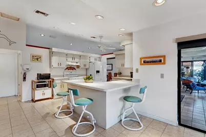 1059 Wynndale Way, Lantana, FL 33462 - Photo 18