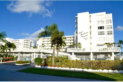 301 Lake Shore Drive, Unit #310, Lake Park, FL 33403 - Photo 2