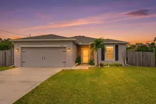 2220 SE Lucaya St, Port Saint Lucie, FL 34952 - Photo 2