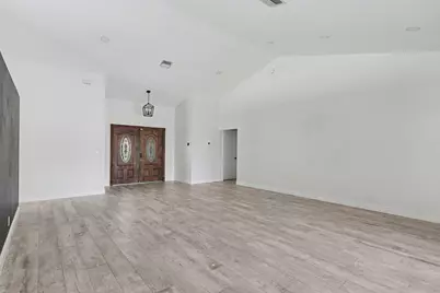 9208 Sun Pointe Drive, Boynton Beach, FL 33437 - Photo 6