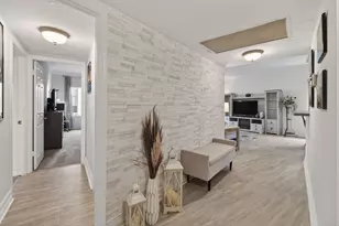 11811 Ave Of Pga Unit, Palm Beach Gardens, FL 33418 - Photo 2