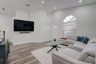 6178 Garrett St, Jupiter, FL 33458 - Photo 4