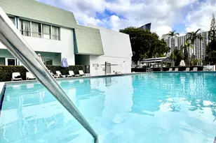 17570 Atlantic Blvd, Sunny Isles Beach, FL 33160 - Photo 32