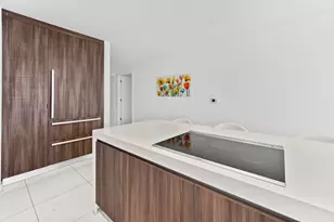 851 NE 1st Ave, Miami, FL 33132 - Photo 14