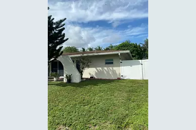 931 Hibiscus Drive, Royal Palm Beach, FL 33411 - Photo 6