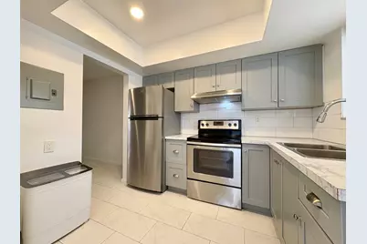 305 SE 9th Avenue, Unit #8, Pompano Beach, FL 33060 - Photo 2