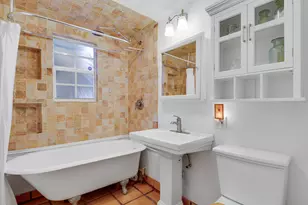 528 Avenida Hermosa, West Palm Beach, FL 33405 - Photo 16