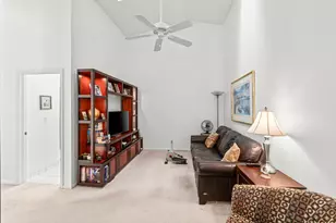 9632 Sills Dr E, Boynton Beach, FL 33437 - Photo 10