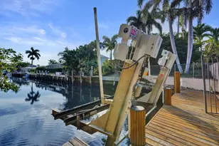 7050 NE 7th Ave, Boca Raton, FL 33487 - Photo 4