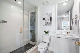 2640 Lake Shore Dr, Riviera Beach, FL 33404 - Photo 26