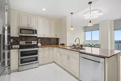 300 S Australian Avenue, Unit #1408, West Palm Beach, FL 33401 - Photo 6