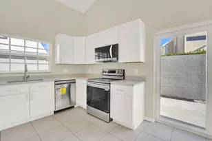 21 Selby Ln, Palm Beach Gardens, FL 33418 - Photo 16