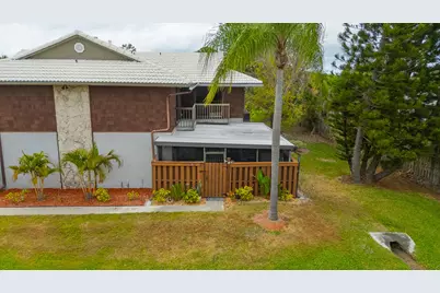 3204 SE Guenevere Lane, Port Saint Lucie, FL 34952 - Photo 1