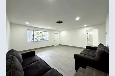 1376 Meadowbrook Drive, West Palm Beach, FL 33417 - Photo 6