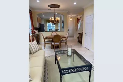 635 Castle Drive, Palm Beach Gardens, FL 33410 - Photo 2