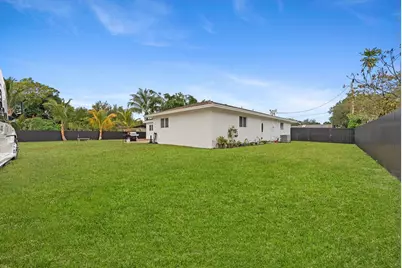 2858 Oak Dr, West Palm Beach, FL 33406 - Photo 36