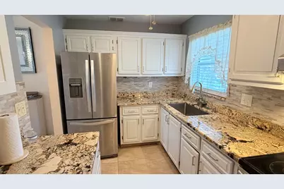 320 Lake Dora Drive, Unit #320, West Palm Beach, FL 33411 - Photo 12