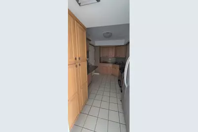 2425 Presidential Way, Unit #402, West Palm Beach, FL 33401 - Photo 8