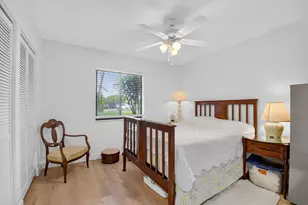 3050 Presidential Way, West Palm Beach, FL 33401 - Photo 18