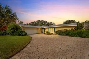 8107 Damascus Dr, Palm Beach Gardens, FL 33418 - Photo 2