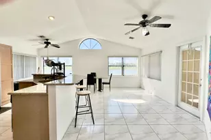 8491 Heather Pl, Boynton Beach, FL 33472 - Photo 10