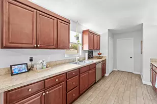 2121 SE Midtown Rd, Port Saint Lucie, FL 34952 - Photo 16