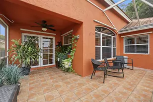 2013 Bonisle Cir, Riviera Beach, FL 33418 - Photo 10