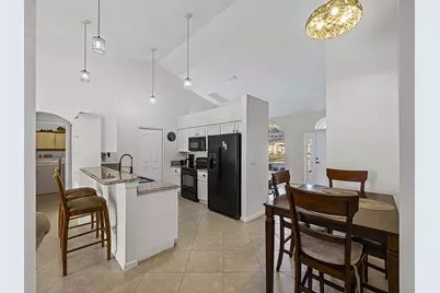 982 SW Worcester Lane, Port Saint Lucie, FL 34953 - Photo 8