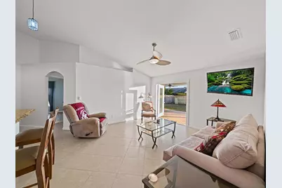 982 SW Worcester Lane, Port Saint Lucie, FL 34953 - Photo 6