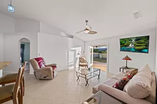 982 SW Worcester Ln, Port Saint Lucie, FL 34953 - Photo 6